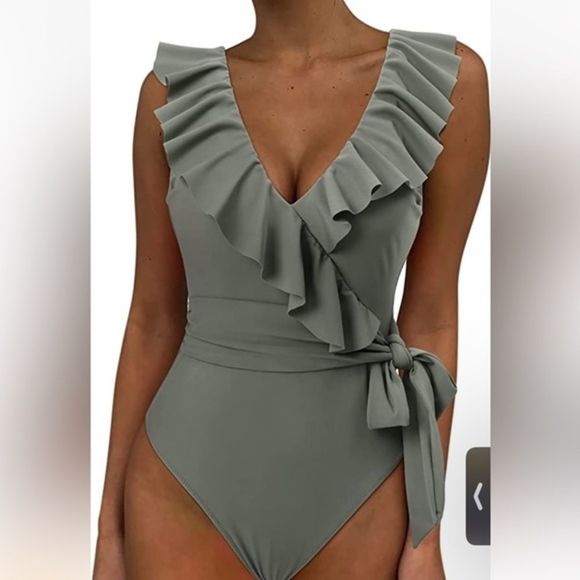 Women One Piece Swimsuit V Neck Ruffle Tummy Control Monokini Bathing Suit sz m - Picture 1 of 6